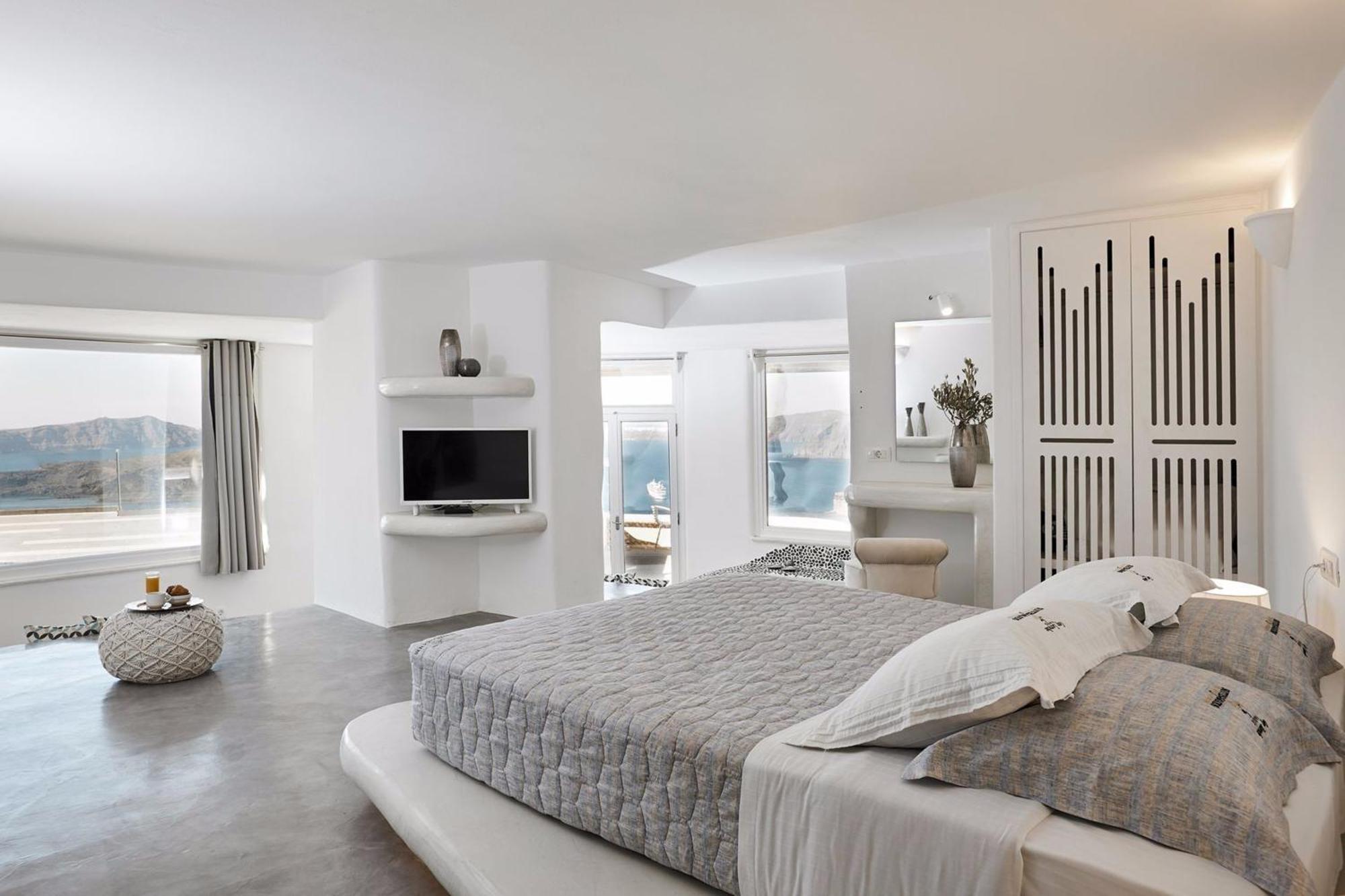 VIP Suite Private Outdoor Hot Tub & Panoramic Caldera View,1273428796:JPEG